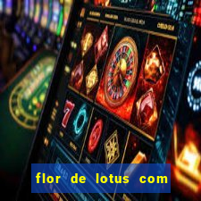 flor de lotus com lua tatuagem